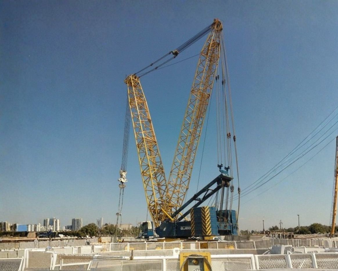 Grúa estructura sobre Orugas Grúas Ojeda6