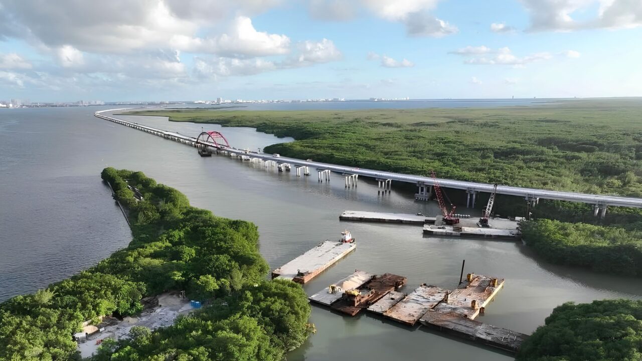 Puente Vehicular Nichupté