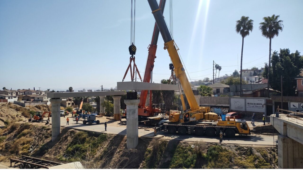 Viaducto elevado Tijuana